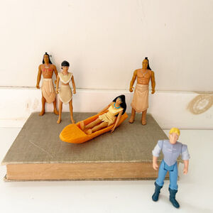 Vintage 90’s Disney Pocahontas Action Figure Set Kocoum Chief Powhatan Nakoma